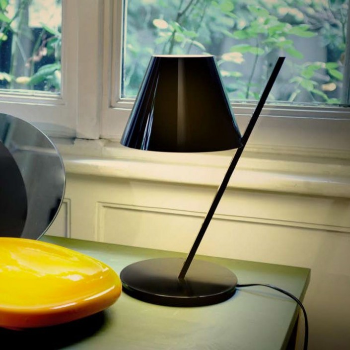  Artemide : lampe de table La Petite blanche Artemide 