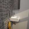 Lave mains d'angle Flush réalisé en céramique blanche pour la marque Clou