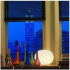 Lampe de table Glo-Ball Basic 1 mise en scène éclairée