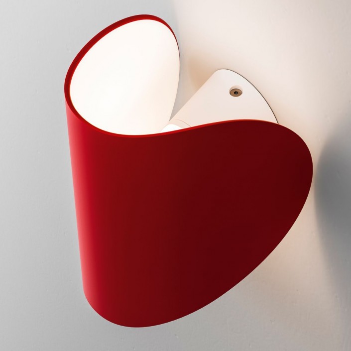 Applique IO rouge vue d'ensemble  FontanaArte - Valente Design
