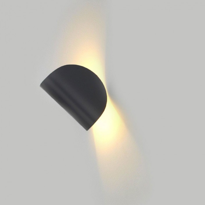 Applique IO noir éclairée FontanaArte - Valente Design