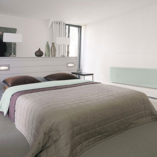 Radiateur Solaris horizontal 45 1000W verre brillant avec reflet vert de la marque Fondis - Valente Design