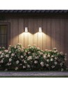 Royal Botania propose comme éclairage extérieur, les appliques Beacon en blanc disponible chez Valente Design