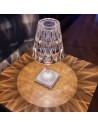 Lampe de table sans fil Battery transparent cristal Kartell - Valente Design - éclairée - effet de reflets sur table