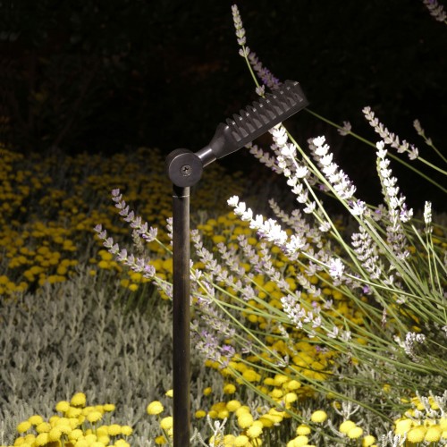 Borne Beacon éclairage jardin Royal Botania Valente Design