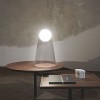  luminaires lampe a poser Sattelight on/off mise en scene
