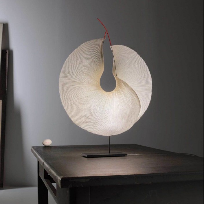 Valente-design-luminaires-Lampe-a-poser-Yoruba-Rose