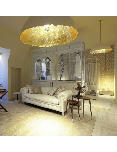 Chambre avec suspension Postkrisi 49 allumée blanc et or CATELLANI & SMITH - Valente Design