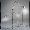 Lampadaire  Artemide Tolomeo Micro Terra réalisé en aluminium mise en scène