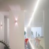 Applique plafonnier clv2 LED chrome intérieur rouge mise en scène murale viabizzuno