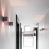 Applique plafonnier clv2 LED chrome intérieur rouge mise en scène couloir viabizzuno