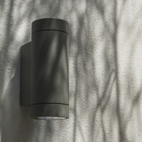 Applique dartmouth Twin couleur gris placée en extérieur Astro Lighting - Valente Design