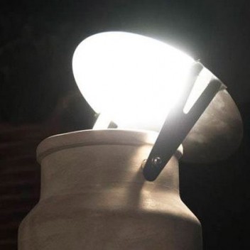 Disque réflecteur pour lampe de sol Via Lattea détail de chez Karman.