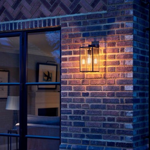 Photo d'ambiance de l'applique Box Lantern 350 Astro lighting - Valente Design