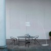 Lampadaire TWIGGY GRID TERRA greige mise en situation de FOSCARINI - Valente Design
