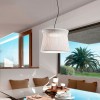 Mise en situation au dessus d'une table suspension blanc ivoire SYRA 90 Outdoor de BOVER - Valente Design