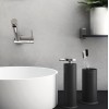 mise en scène verre porte brosse noir à dent GEYSER de COSMIC - Valente Design