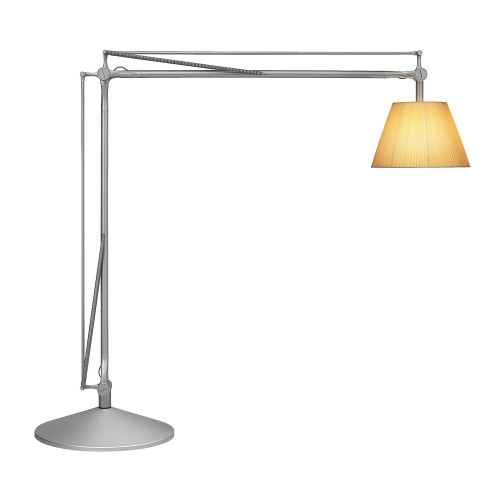 Lampadaire Superarchimoon et son abat-jour en tissu plissé de Philippe Starck pour la marque flos chez Valente Design