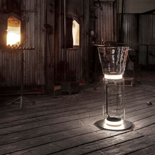 Lampe de sol Noctambule Floor 1de Flos Valente Design mise en scène