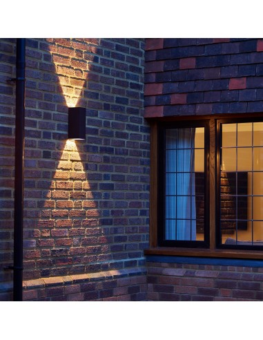 Applique Oslo 255 led noir en extérieur astro lighting Valente design