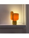 Lampe de table Blom jaune Fontana Arte Valente Design allumée