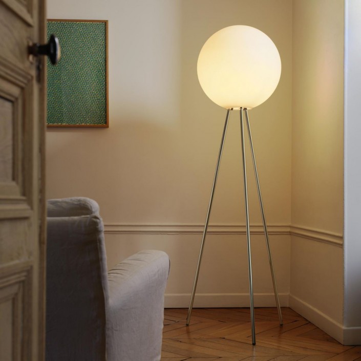 Lampadaire Prima Signora Fontana Arte Valente Design mise en scène