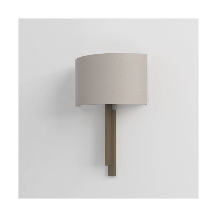 Vue de face applique Tate bronze abat-jour gris putty Astro Lighting Valente Design