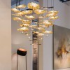 Suspension Gold Moon Chandelier or Catellani and Smith Valente Design allumée mise en scène