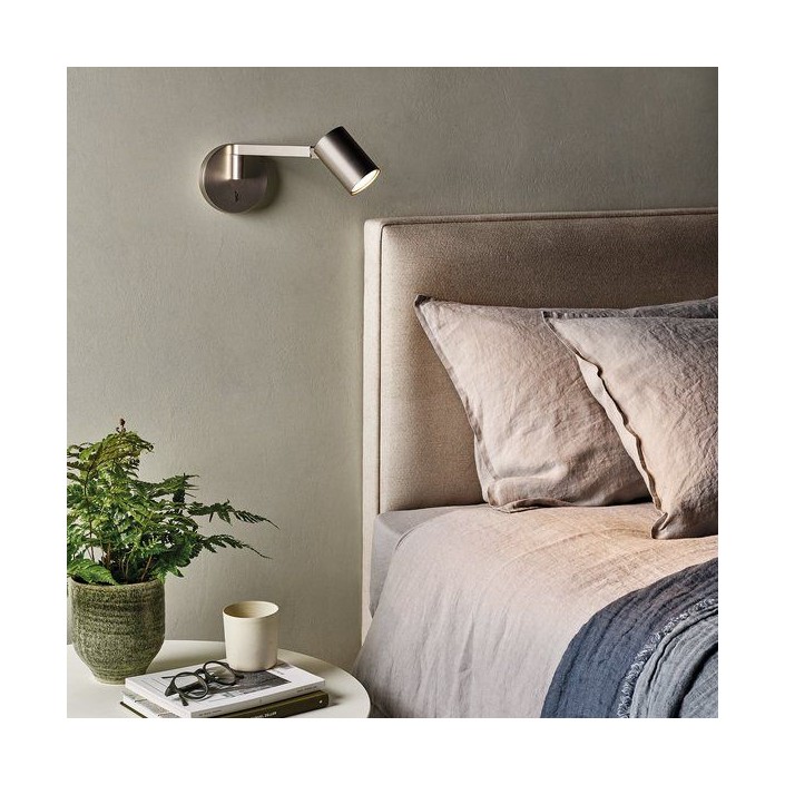 Applique Ascoli Swing bronze astro lighting valente design mise en scène