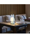Lampe portable sans fil Followme bleu Marset - Valente Design sur table
