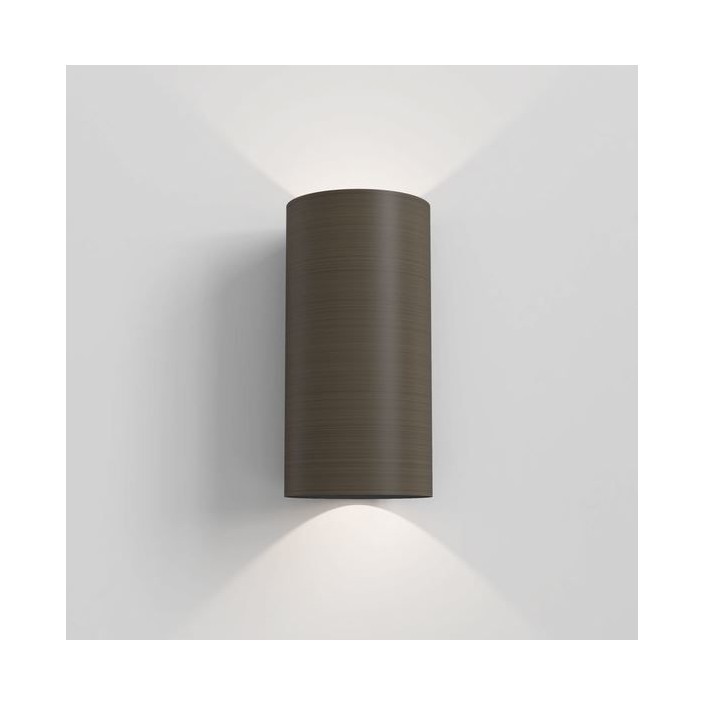 Applique Yuma 240 LED bronze Astro Lighting Valente Design de face