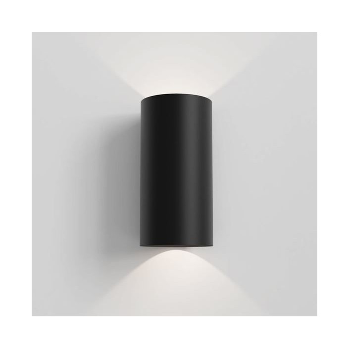 Applique Yuma 240 LED noire Astro Lighting Valente Design de face