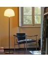 Lampadaire Cheshire blanc fontana Arte Valente Design GamFratesi Studio dans salon