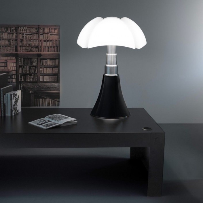 Lampe de table Pipistrello LED Testa Di Moro -30% Martinelli Luce - Valente Design mise en scène