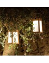 Lanterne solaire  TECKA H25 cm Teck verre dépoli Les Jardins Valente Design allumée suspendue dans les arbres