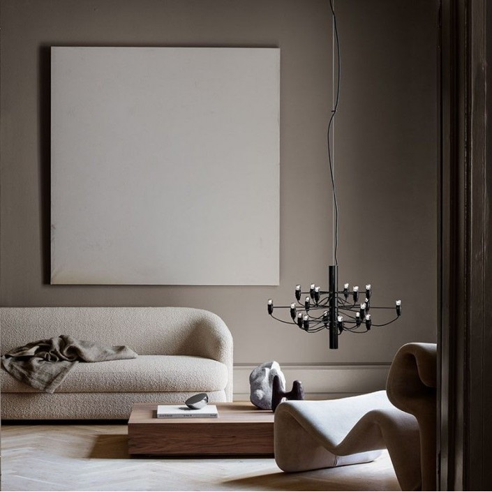 Lustre 2097/18 noir de flos Valente Design Gino Sarfatti dans salon
