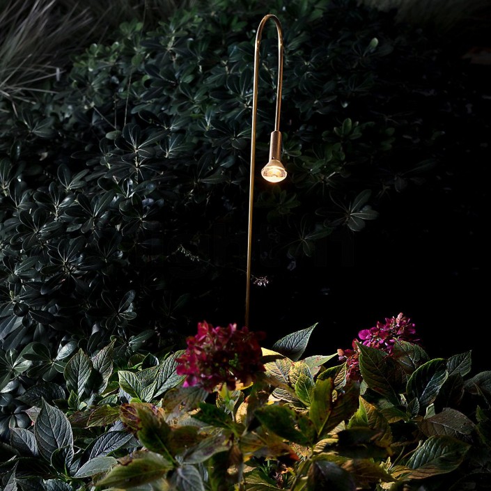 Luminaire sur piquet Syphaduepassi Catellani and Smith Valente Design éclairage de fleurs