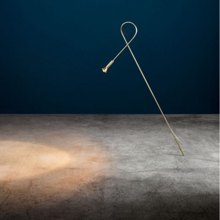Luminaire sur piquet Syphaduepassi Catellani and Smith Valente Design allumé