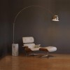 Lampadaire Arco LED Flos Pier Giacomo et Achille Castiglioni Valente Design dans salon