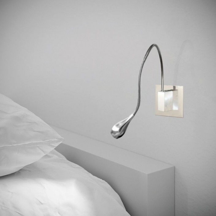 Applique liseuse Toccami Parete LED chrome Viabizzuno Valente Design en tête de lit