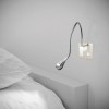 Applique liseuse Toccami Parete LED chrome Viabizzuno Valente Design en tête de lit