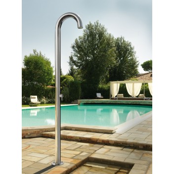 Douche de piscine Club Shower C90.M pomme de douche intégrée + mitigeur Fontealta Valente Design bord de piscine