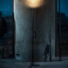 Lampadaire Tobia noir Foscarini Valente Design mis en scène