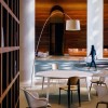 Lampadaire Twiggy LED grege Foscarini Valente Design au dessus table