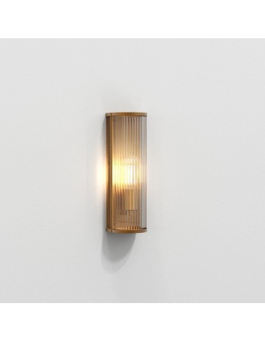 Applique Avignon laiton antique Astro Lighting - Valente Design