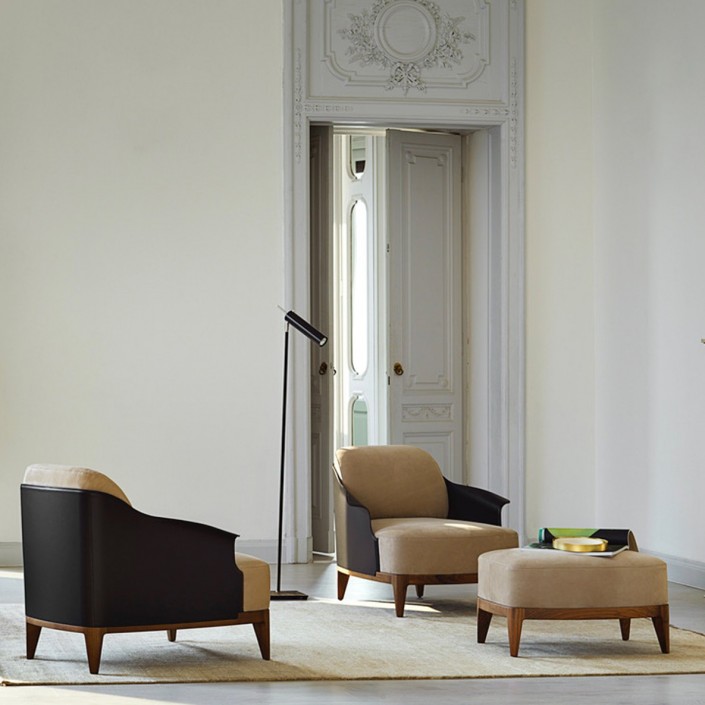 Lampadaire Lucenera 506 noir Catellani and Smith Valente Design dans salon
