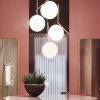 Suspension IC S2 laiton brossé Flos Valente Design Michael Anastassiades mise en scène