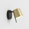 Applique Miura Wall noir mat abat-jour or mat Astro Lighting Valente de profil