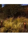 Borne Rusty 70 cm Royal Botania Valente Design dans végétation