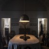 Suspension Bump noir-banc Foscarini Valente Design mise en scène
